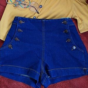 𝙼𝚒𝚍-𝚁𝚒𝚜𝚎•𝙹𝚎𝚊𝚗•𝚂𝚑𝚘𝚛𝚝𝚜